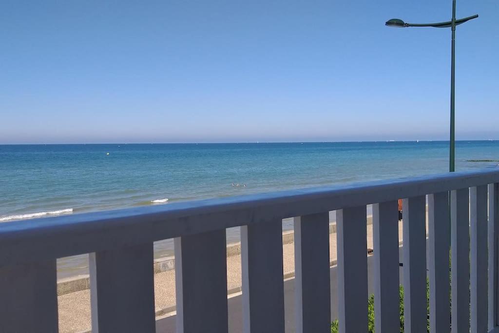 Vue Exceptionnelle En Front De Mer, 8 Personnes Ver-sur-Mer 외부 사진